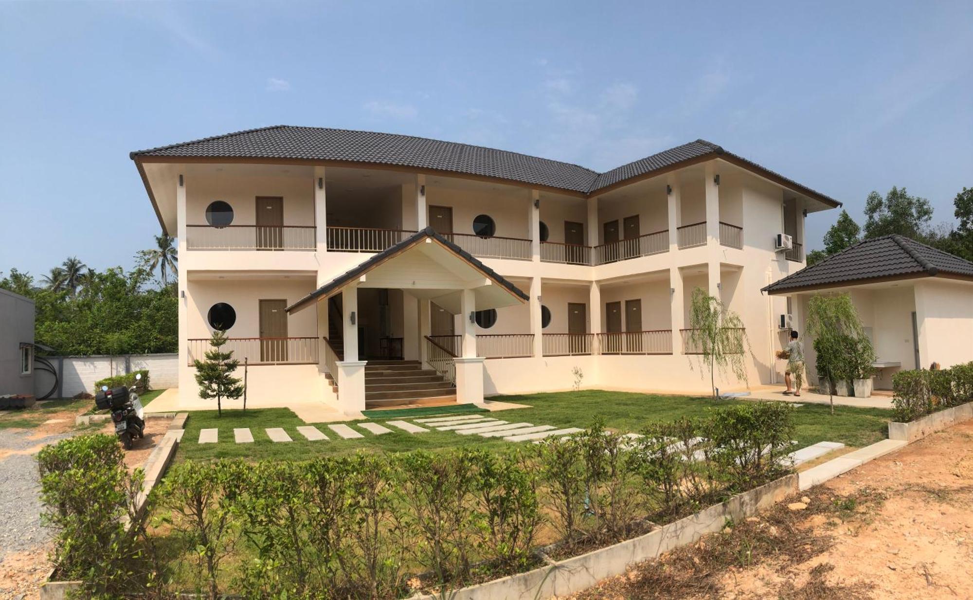 แหลมงอบเฮาส์ Laemngob House Villa Exteriör bild